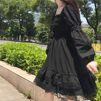 Kawaiifashion noir femmes Vintage col carré taille haute robes de couleur pure