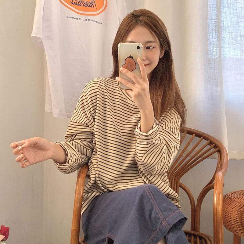 Kawaiifashion une taille femme coréenne mode contraste couleur rayé t-shirts en vrac tricotés