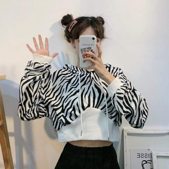Kawaiifashion sudaderas con capucha de manga larga a rayas de cebra de moda coreana de talla única para mujer