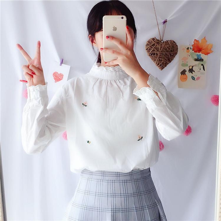 Camisas blancas con cuello Falbala bordadas florales a la moda coreana para mujer Kawaiifashion