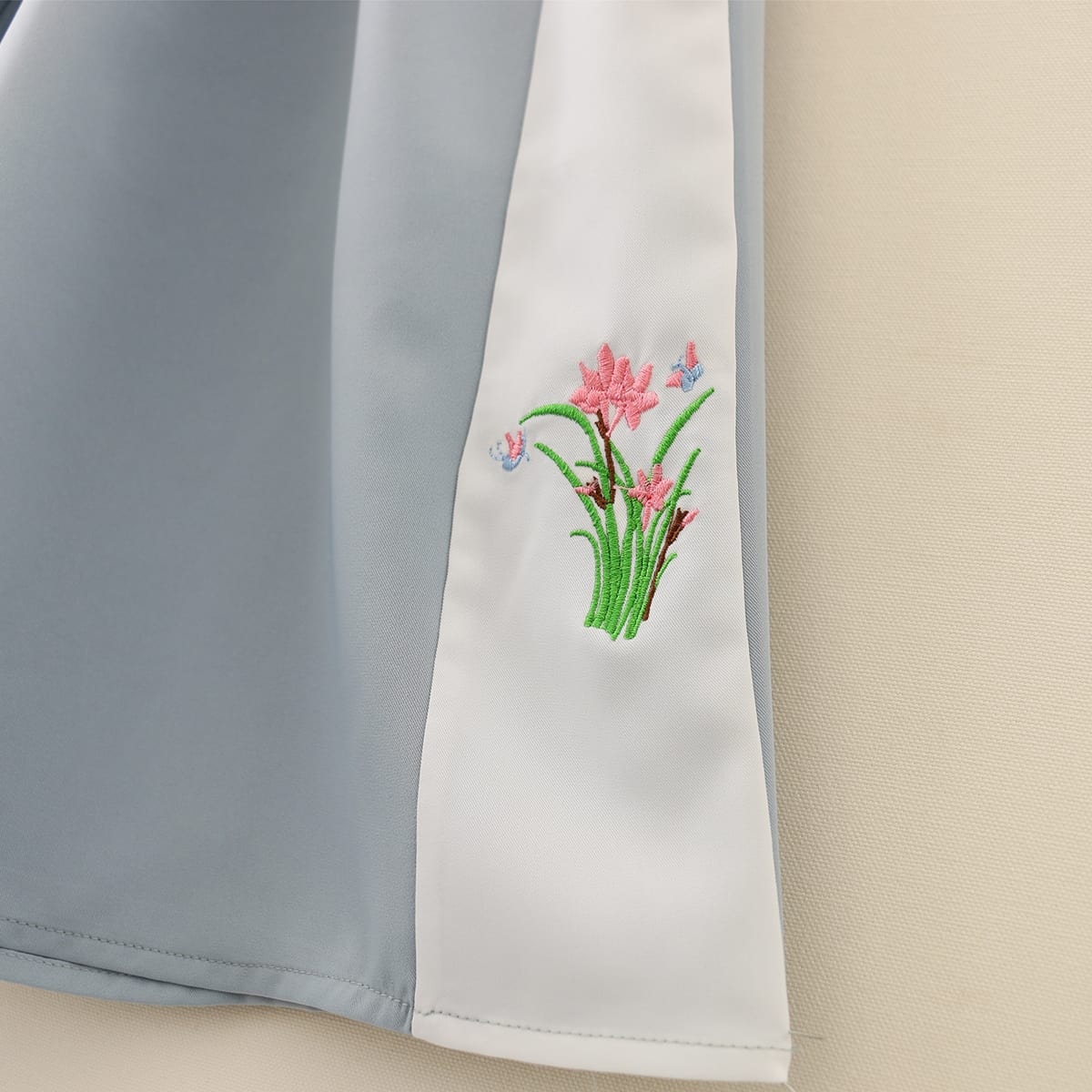 Kawaiifashion Pantalon droit à rayures à fleurs et couleurs contrastées pour femmes