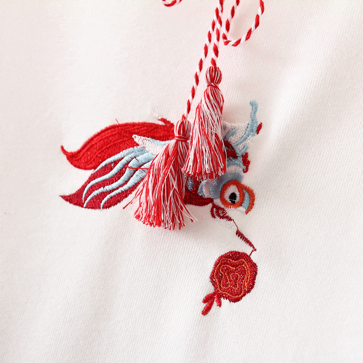 Kawaiifashion Women's Harajuku Fish Embroidered Contrast Color Tees