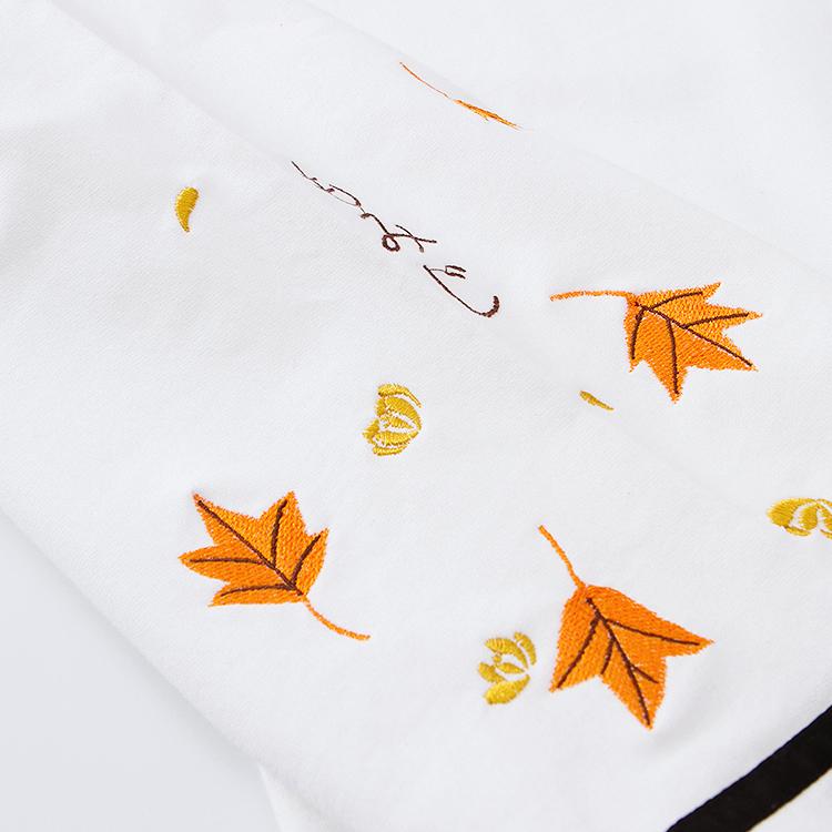 Kawaiifashion sudaderas con capucha de manga con cordones bordadas con hojas de arce Harajuku