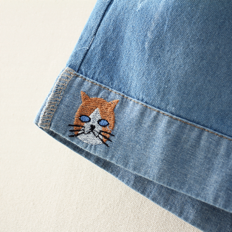 Kawaiifashion Women's Kawaii Cats Embroidered Elastic Short Jeans