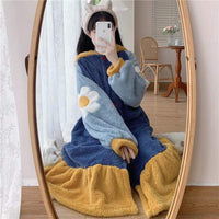 Kawaiifashion - Camisones / pijamas de invierno tipo lana con contraste de color Kawaii para mujer con lazo