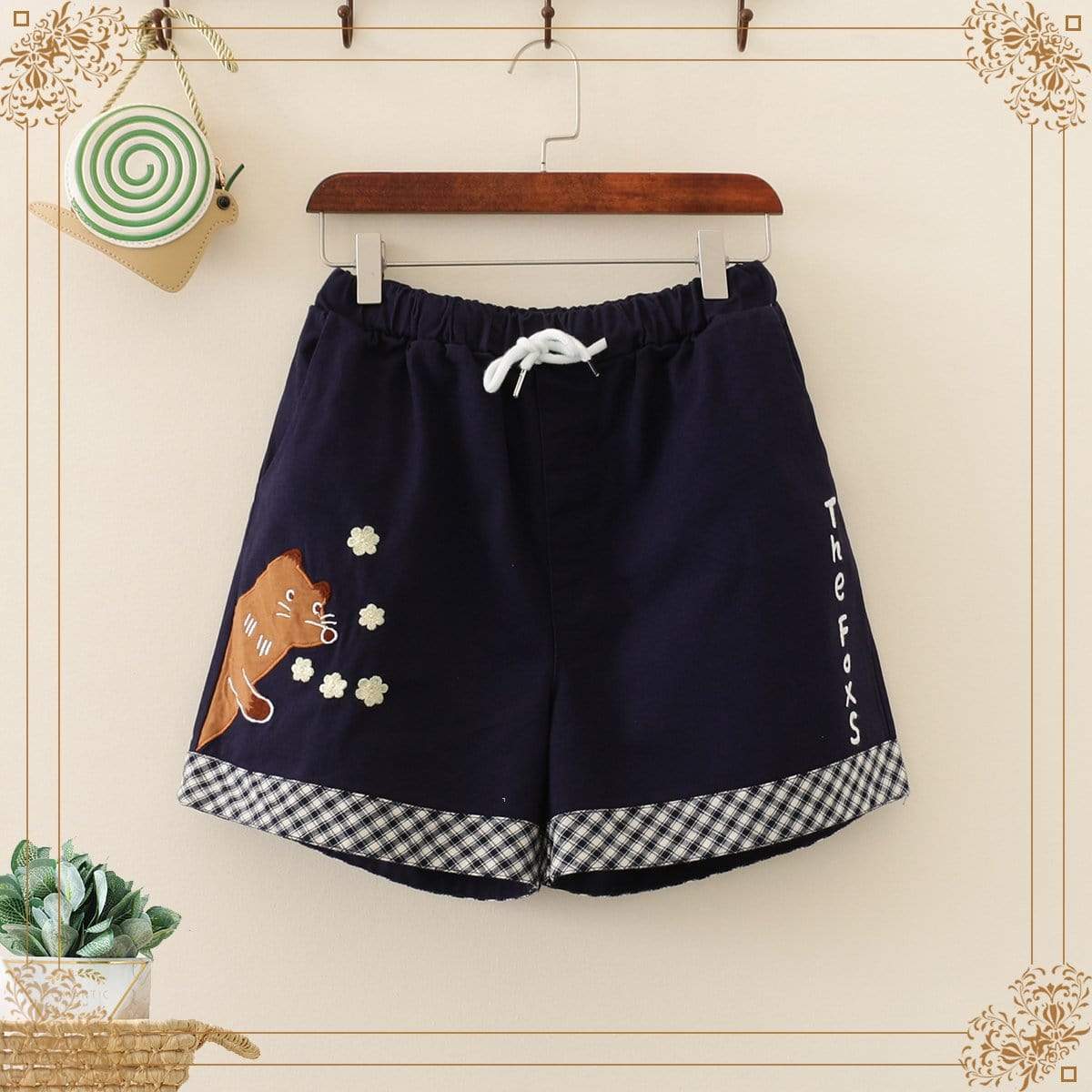 Kawaiifashion Damen-Shorts mit Aufschlag, Kawaii Weasel-Stickerei