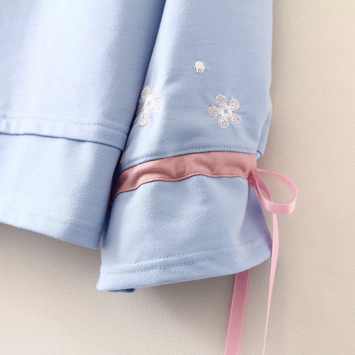 Kawaiifashion Chandails à manches à lacets floraux pour femmes de la mode coréenne