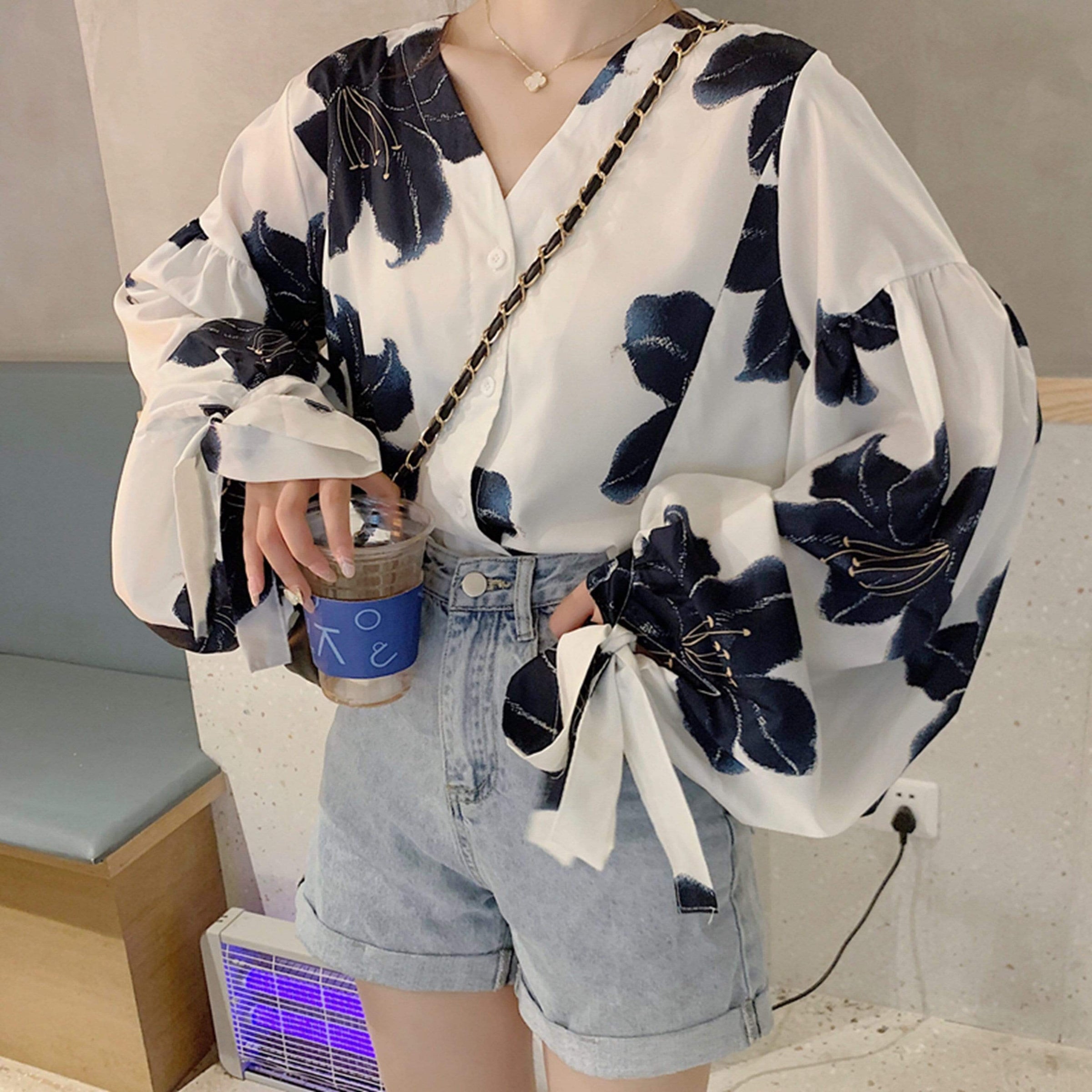 Женские расклешенные рубашки с v-образным вырезом и цветочным принтом-Kawaiifashion
