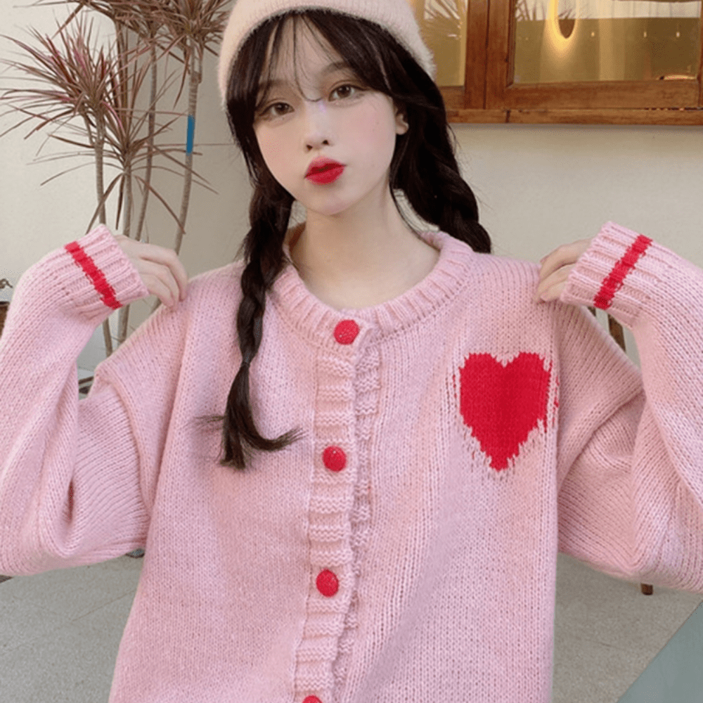 Cardigan ample tricoté coeur kawaii Kobine pour femmes